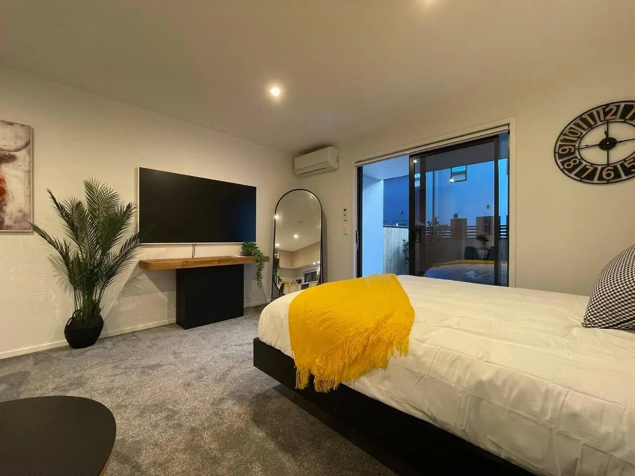 Stylish And Lush Cbd Studio Christchurch 0*,  New Zealand